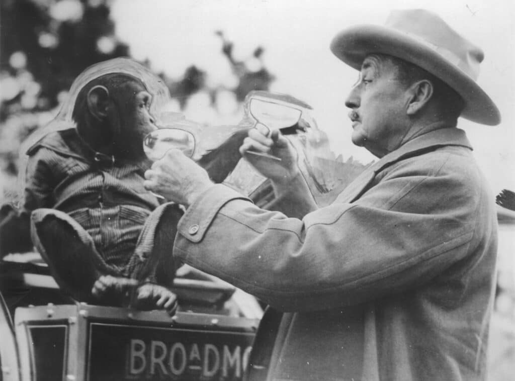 photo 000155_toasting the end of prohibition